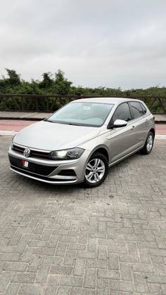 VOLKSWAGEN POLO 1.0 MPI TOTAL FLEX MANUAL VOLKSWAGEN POLO 1.0 MPI TOTAL FLEX MANUAL